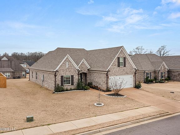 2nd image of 127 Magnolia Blossom Dr