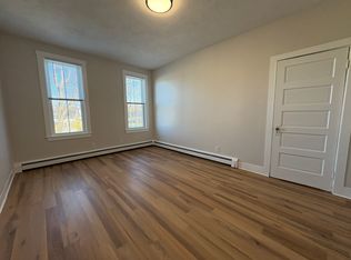 26 James St, Newton, MA 02465