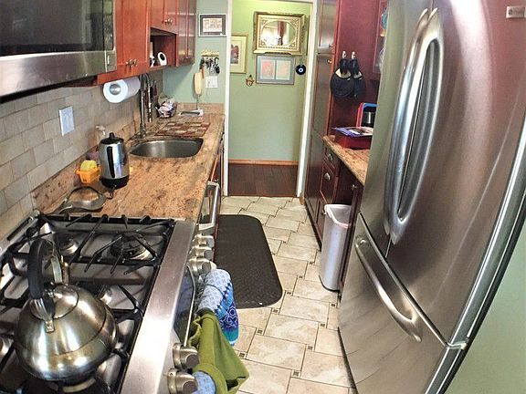 5th image of 2940 W 5th St APT 17G