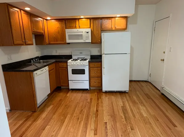 84 Hampshire St APT 2, Cambridge, MA 02139