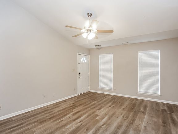 5th image of 8338 Houndstooth Dr