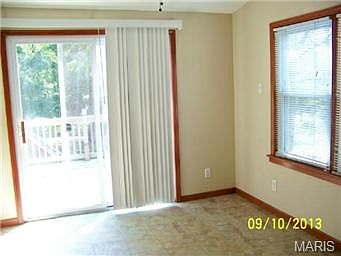 4th image of 2334 Wallis Ave