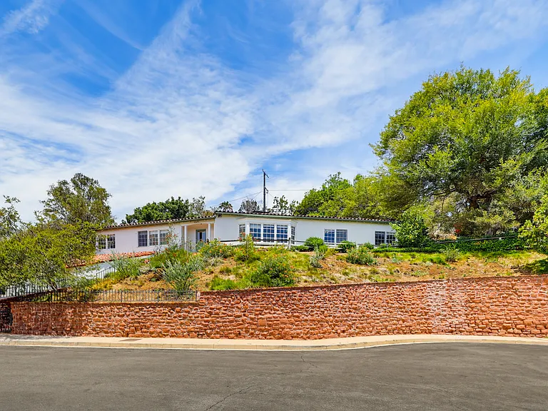 Candace Pl — Photo 53