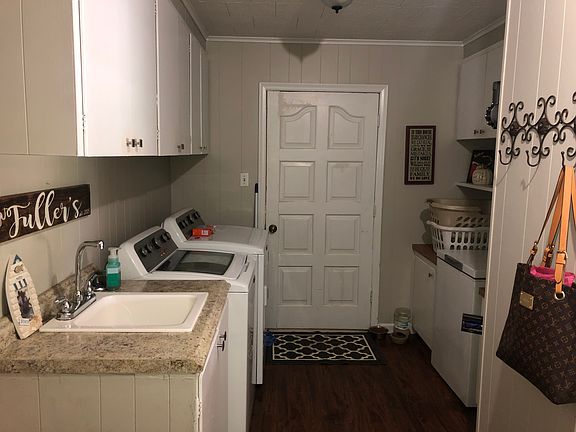 4th image of 115 Circle Dr