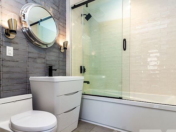 4th image of 236 Stagg St #5E