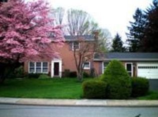612 Devonshire Dr, Carlisle, PA 17013