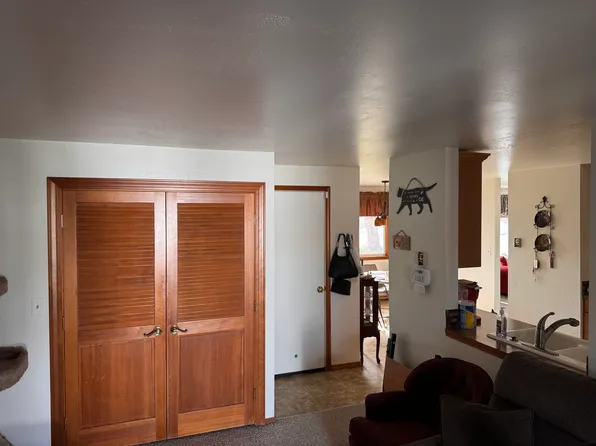 4301 W Viola Ave APT B, Yakima, WA 98908