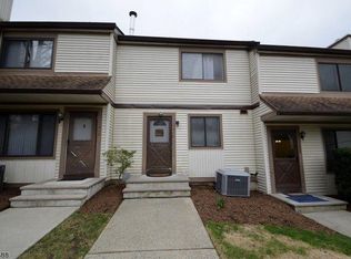 410 Stonegate Ln #410, Stanhope, NJ 07874