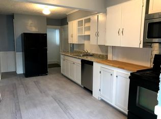 64 Riddle St, Manchester, NH 03102