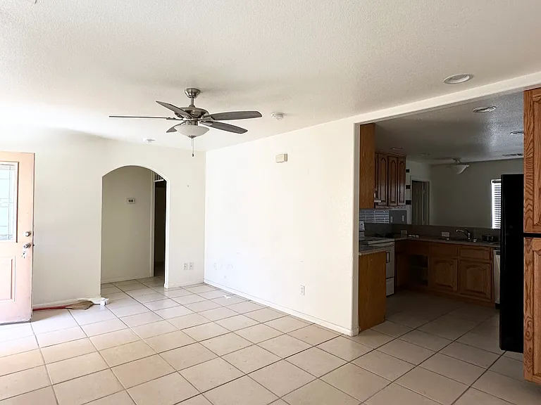 1011 Jubilee Ct — Photo 11