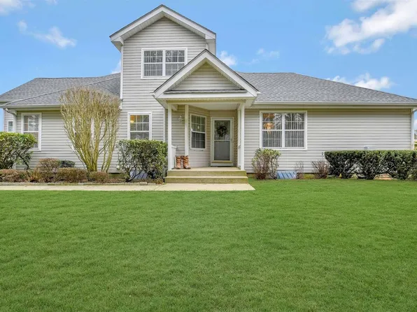 171 Adele Court #171, Riverhead, NY 11901