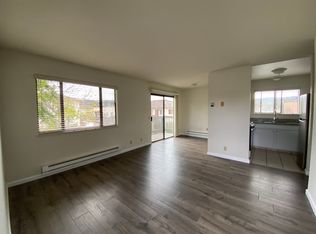 1135 5th St APT 17, Monterey, CA 93940