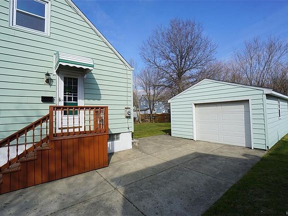 4th image of 79 Emporium Ave