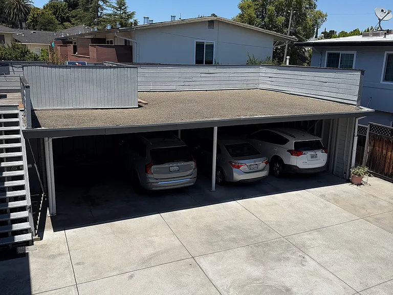 1322 Holly St #4 — Photo 4