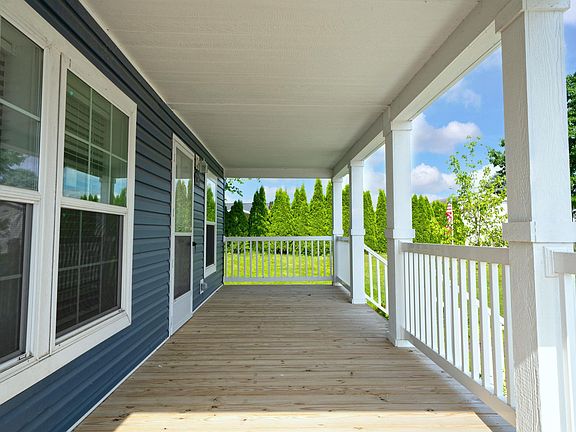 4th image of 2756 Naples Ct