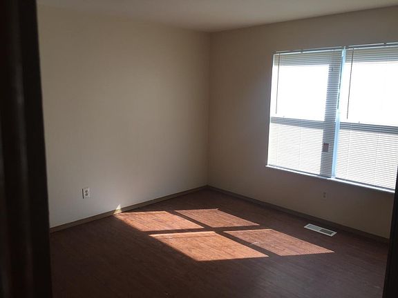 5th image of 3650 E Edgar Ave