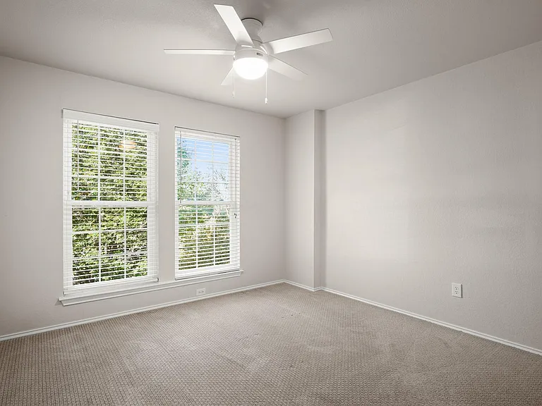 17841 Park Valley Dr — Photo 12