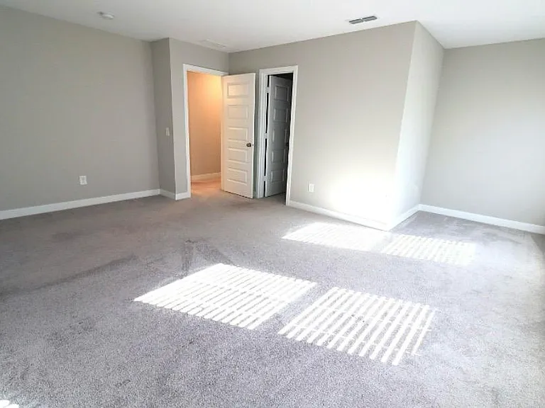 3121 Emmaline Dr — Photo 9