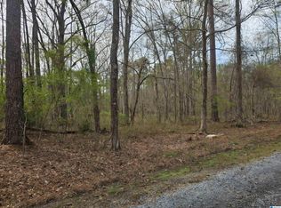 39 Forestdale Dr, Talladega, AL 35160