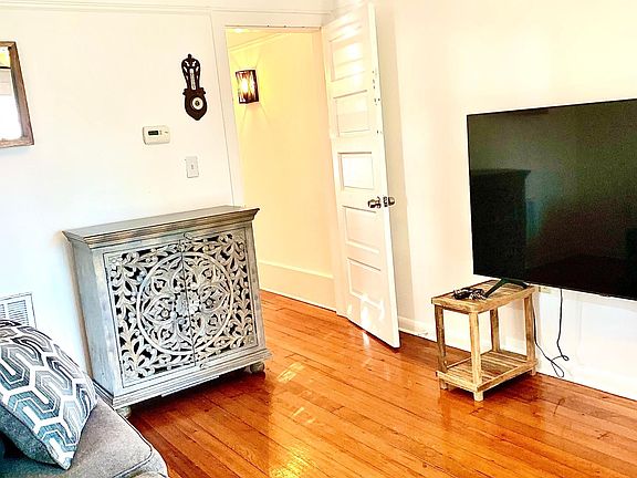 2nd image of 4925 Iberville St #A