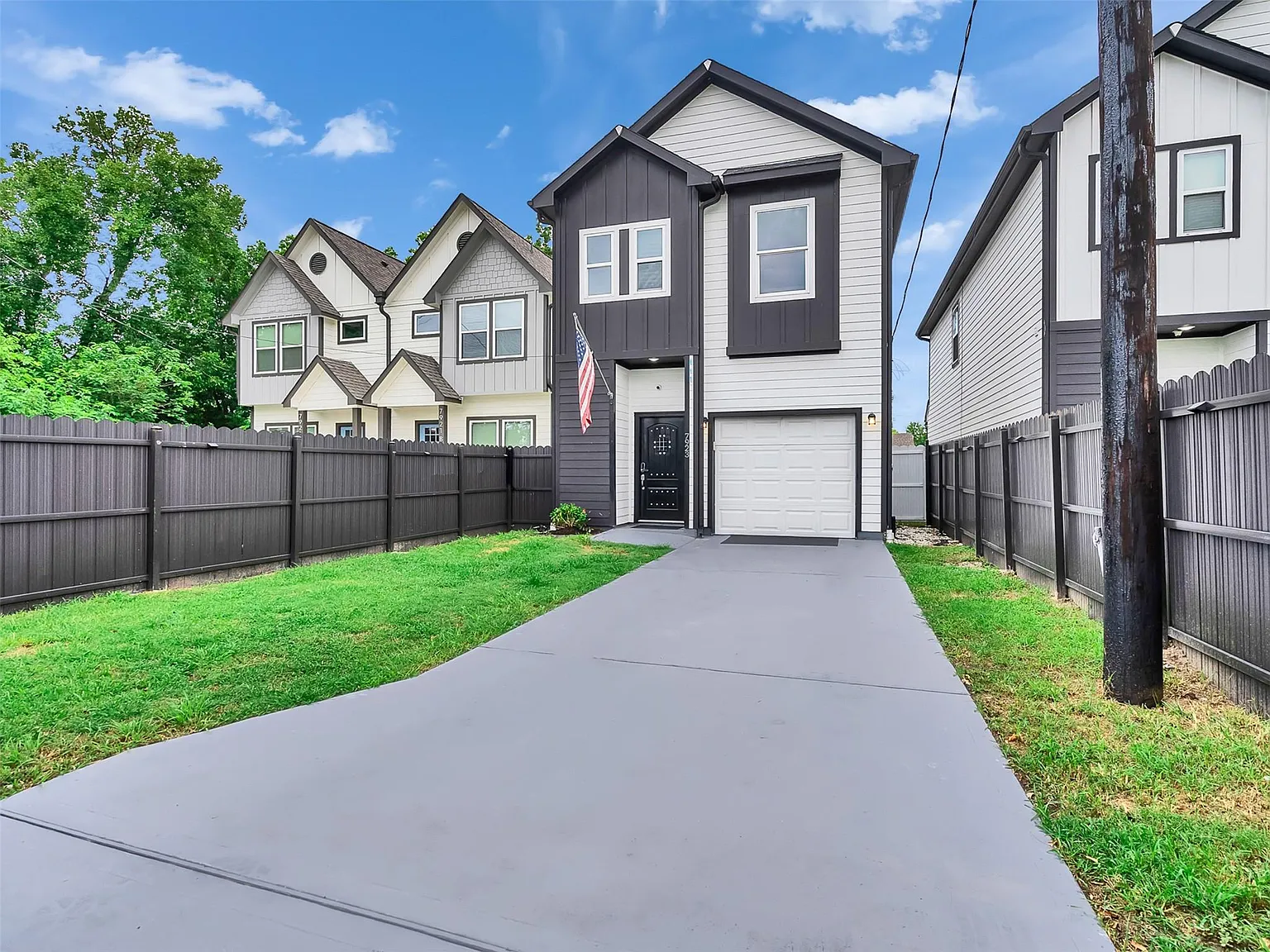 3 bed, 2.5 bath, 1570 sqft, $2,000 — Photo 1