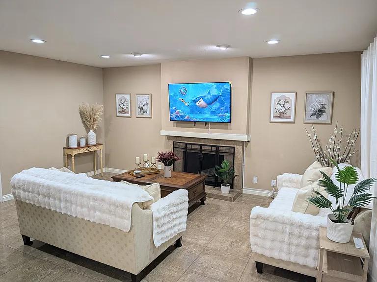 20440 Huntcliff Ln — Photo 15