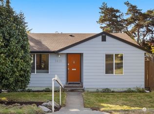 1419 SW Cambridge St, Seattle, WA 98106
