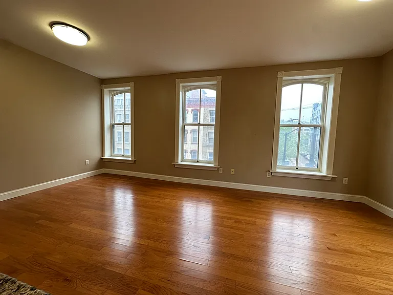 104 N Aurora St #3N — Photo 12