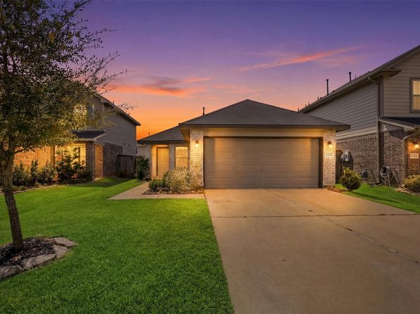 1223 Blue Hazel Ct