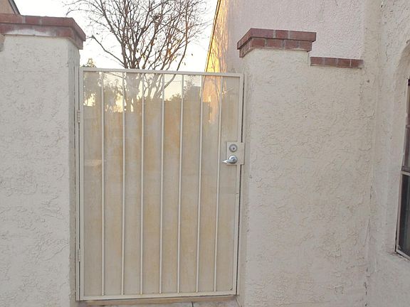 2nd image of 7841 N Roundstone Dr
