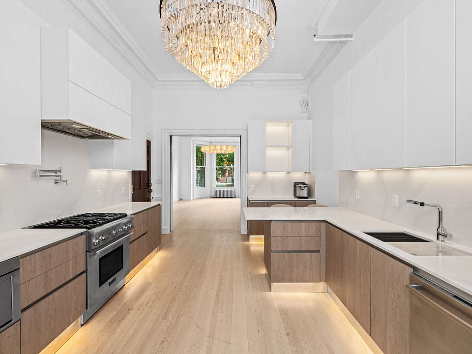 1st image of 61 Commonwealth Ave APT 3