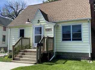 1122 Leavitt St, Waterloo, IA 50702