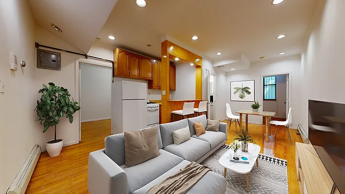 Rented by Bond New York | media 19