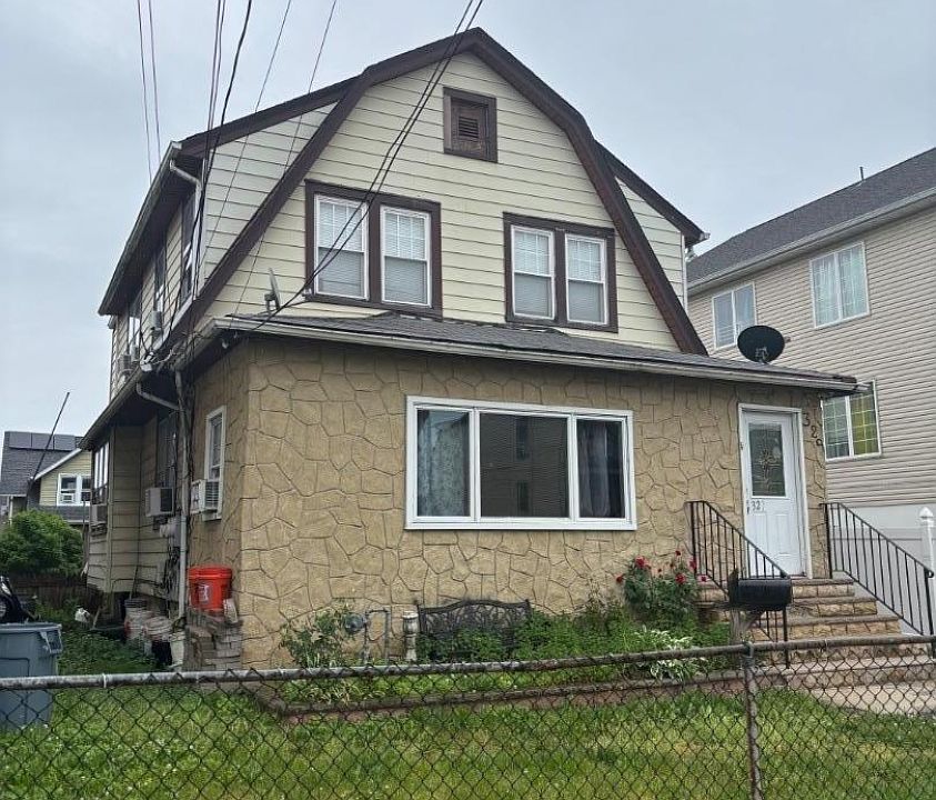 1st image of 329 E 18Th St