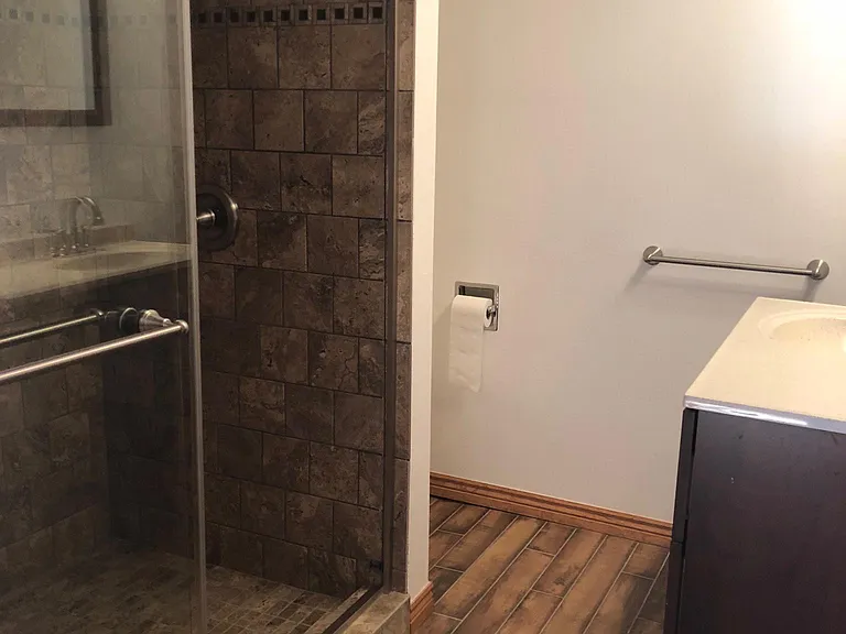 273 S Logan St — Photo 6
