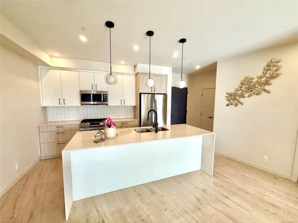 958 Pharoah Mews #110, Langford, BC V9B 6W6