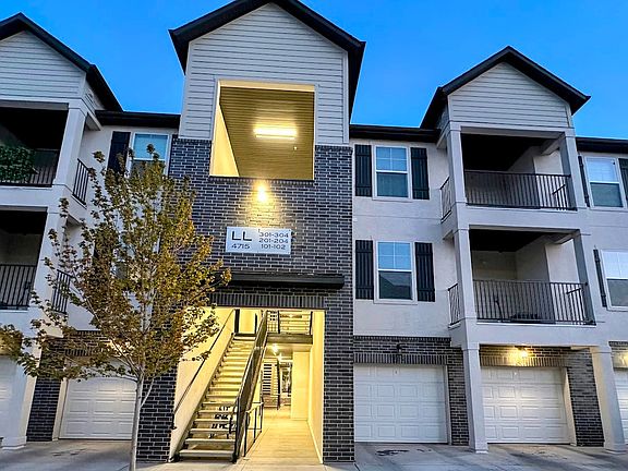 3rd image of 4715 W Dearing Ln #Ll203