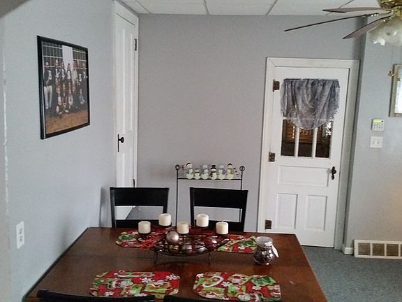 2nd image of 927 Park Ave E