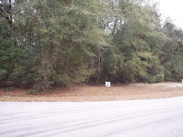 2nd image of 83 SE 57th Court Rd