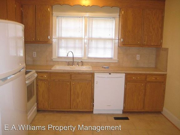 3rd image of 509 N 10th Ave