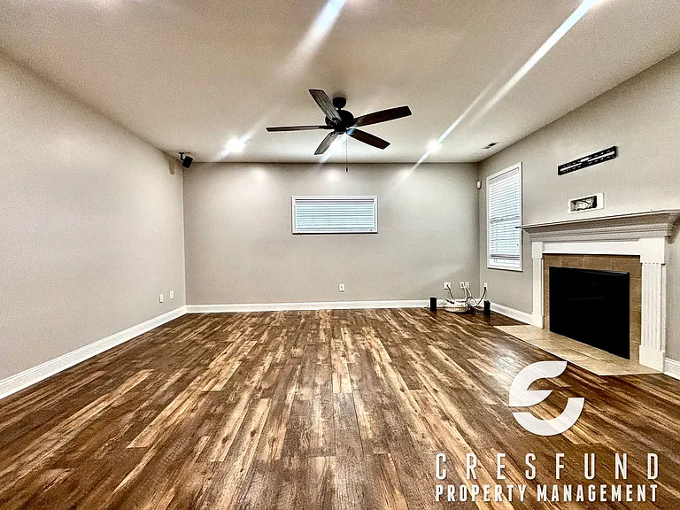 239 Fountain Grove Dr — Photo 15