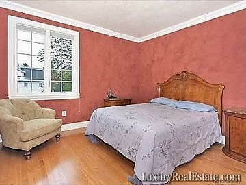 2nd image of 24014 Rushmore Ave