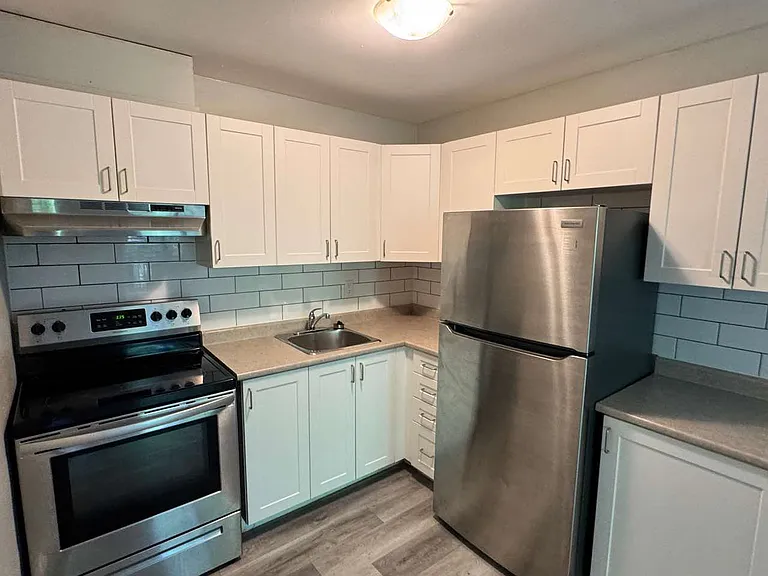 385 Division St #201 — Photo 15