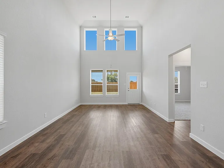 1053 Lilly Ln — Photo 13