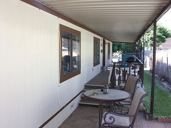 4th image of 17 Maple Ln
