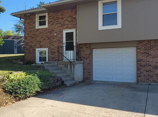 4105 S Crackerneck Rd, Independence, MO 64055