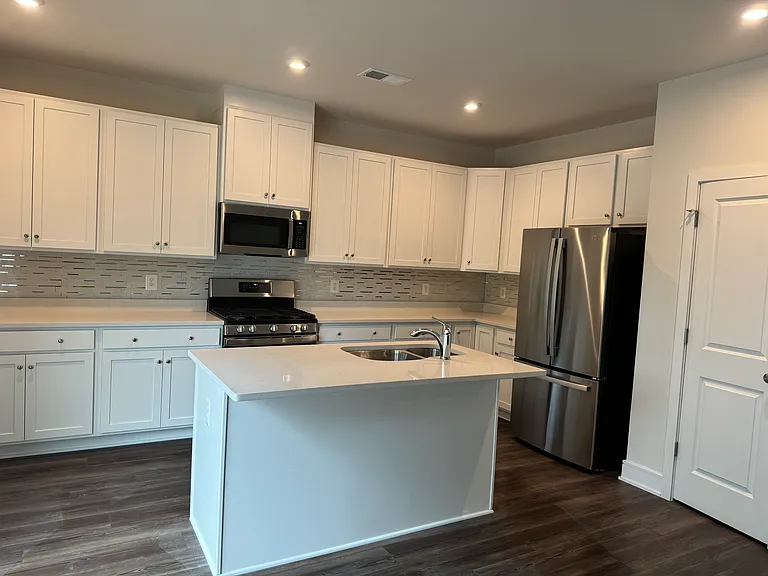 145 Leather Flower Dr — Photo 17