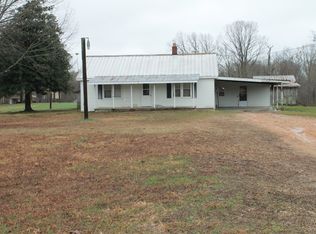 226 Colonial Rd, Hohenwald, TN 38462