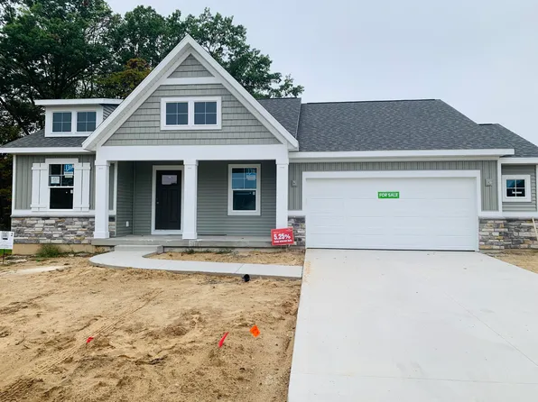 7115 Pinehurst Ln NE, Rockford, MI 49341