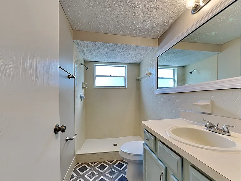 7431 San Moritz Dr — Photo 13